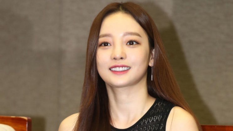  카라 전 멤버 구하라 자살... 에고... 설리사건 있는지 얼마나 됬다고...