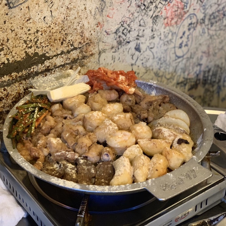  가로수길 핫플 :: 신사소곱창