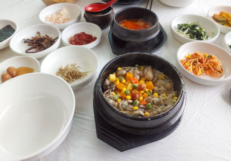  안면도 여행에서 만난 영양 굴밥 맛집 담앙포구 앞의 해성굴밥