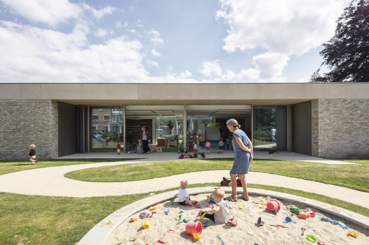 벨기에 LOKEREN WISTIK 도서관 그리고 유치원 (해외건축)