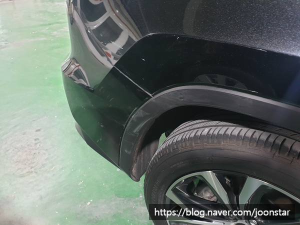  [인천수입차판금도색]렉서스 RX 450h 조수석뒤휀더,범퍼 판금도색 시공하였습니다.