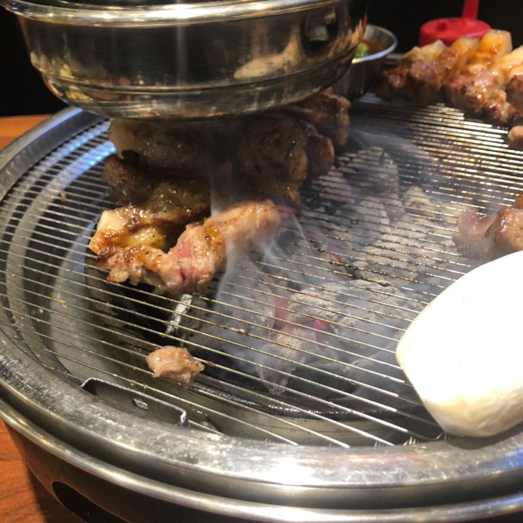 율량동맛집 제주암퇘지고기 숯불에 구워야 제맛