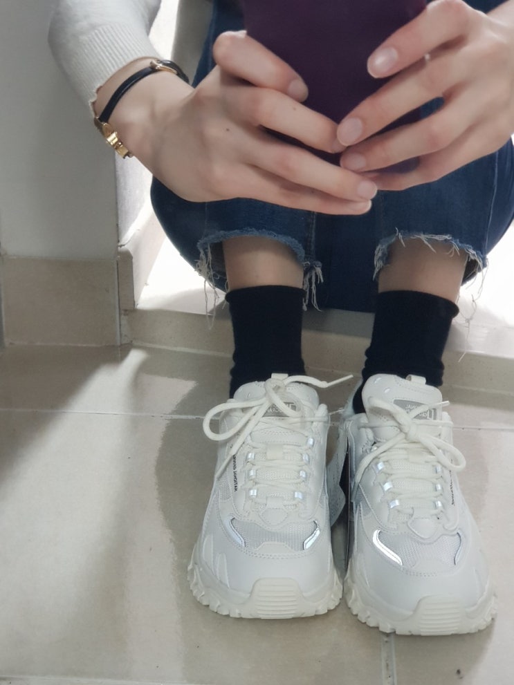  내셔널지오그래픽 트리핀라이노 후기