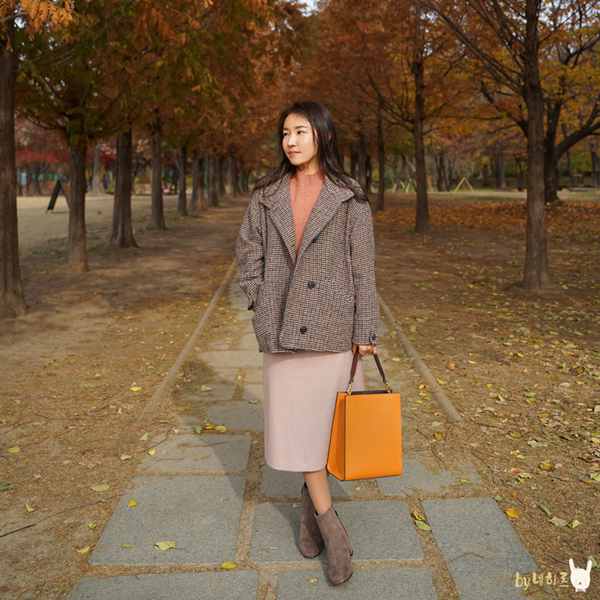 스웨이드 앵클부츠 분위기있게 스퍼 베이지 스웨이드 앵클부츠 분위기있게 스퍼 베이지