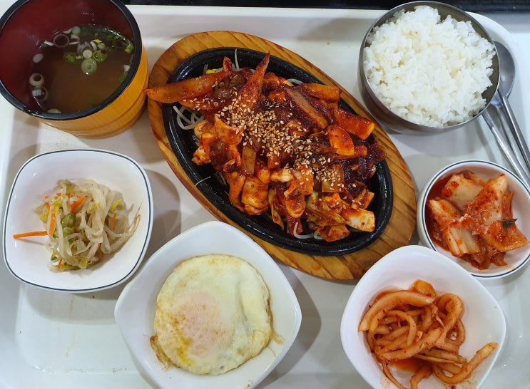  오징어콩나물볶음-고민할 필요 없어