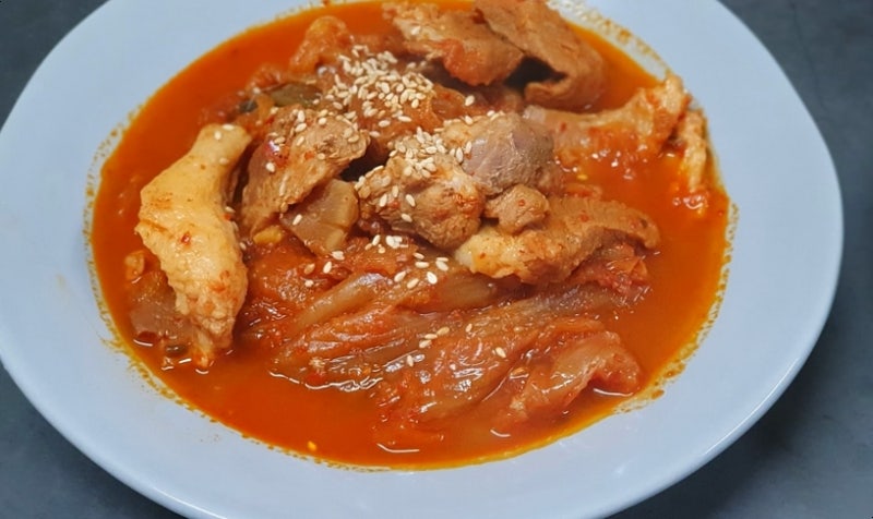 앞다리 김치찜 레시피 2