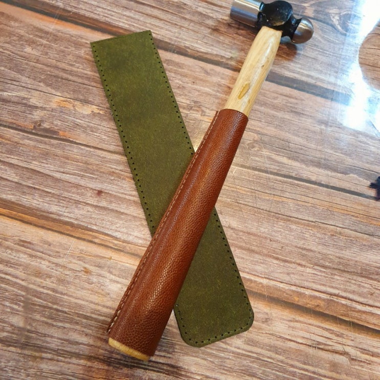  망치 옷입히기