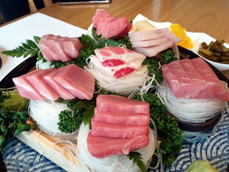  한참치 신사3호점 - 신사역 가로수길 참치 맛집