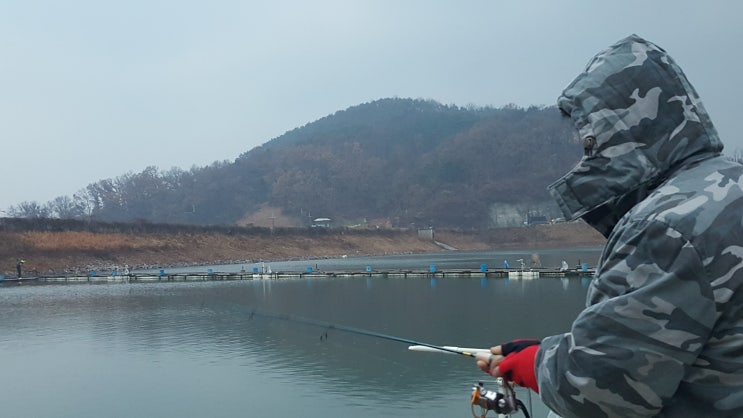  겨울에도 할 수 있는 낚시 종류! 12월에도 잡히는 어종은?