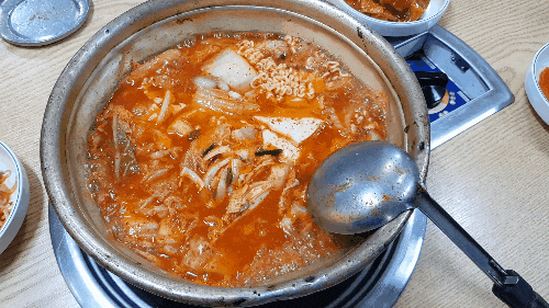  [잠실 맛집] 할머니집에서 먹는 김치찌개와 닭볶음탕 느낌으로 잠실에 위치한 '초가집'에서 회식도, 모임도, 해장도 즐겨보세요!!
