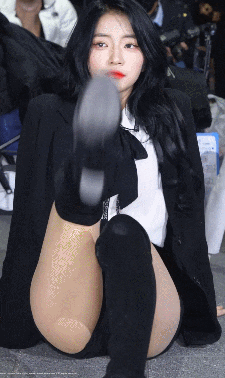 댄스팀 클락 서영 몸매 움짤 인스타그램 댄스팀 클락 서영 몸매 움짤 인스타그램
