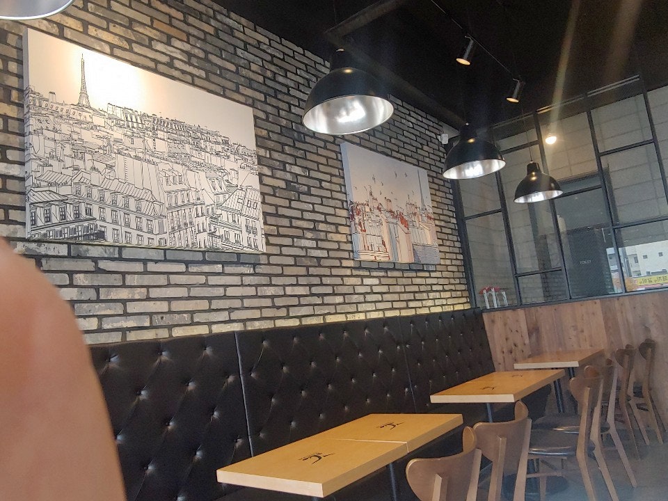 커피홀 천안신방점 사진 2