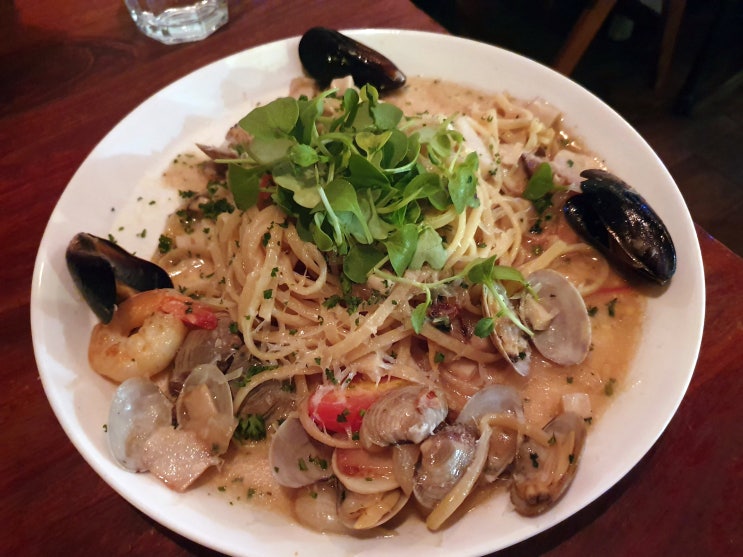  종로3가역맛집 빠리가옥! 이국적인 서울익선동맛집 추천