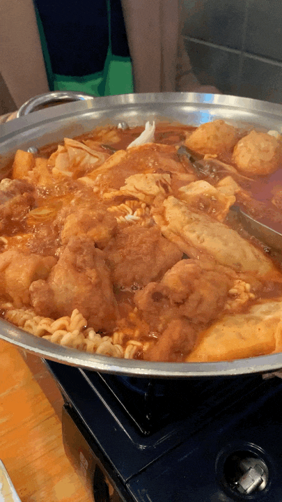 종각 위드비어 점심 즉석떡볶이 + 순살 치킨 뿌셔뿌셔