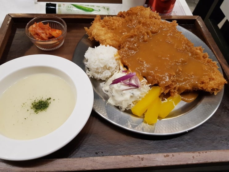  [신촌,홍대] 먹을 줄 아는 사람이 만드는 엠브로돈까스