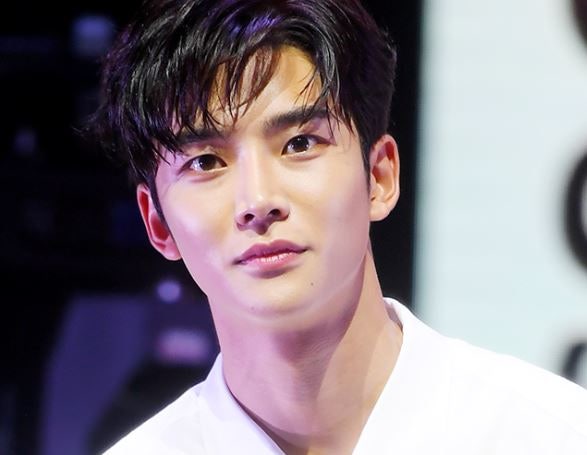 sf9 로운 성형전, 청담동-111 오디션 당시 그는 어땠는가?