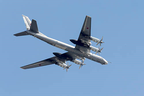 10cm 물체도 구별하는 美정찰기 U-2S, 어제 北 훑었다