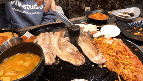  상암동삼겹살 [한상가득 왕솥뚜껑]