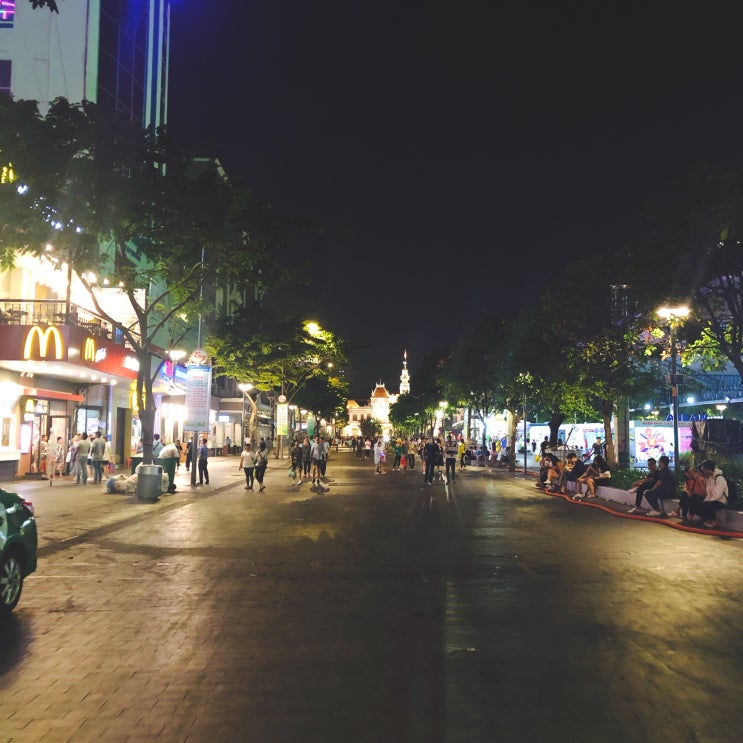  호치민 시내 / 주말일상 / 호치민 시 광장 / 벤탄시장 / Street food market / 부이비엔 / 길거리 음식/상차이