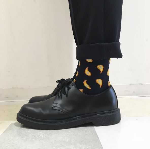  데일리로 신기 좋은 닥터마틴 DR.MARTENS 1461 모노 3홀 블랙 스무스 레더.