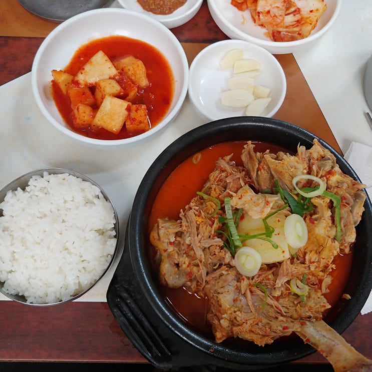  을지로 밥집 맛집 와썹맨 감자탕 동원집 솔직후기
