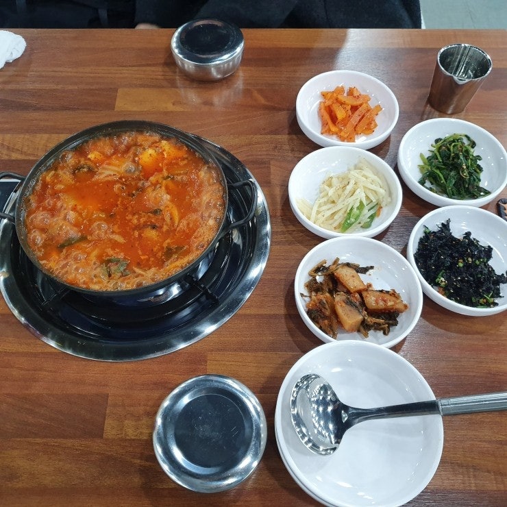 점심메뉴, 인계동 이은영모듬김치찌개 추천