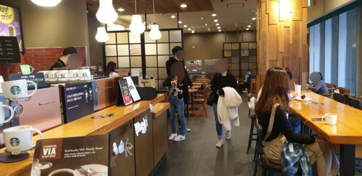  의정부역 스타벅스 의정부 커피숍(신세계백화점)