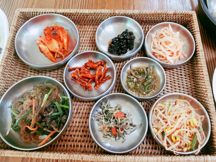  한식 / 다사 맛집 :: 갖가지 나물에 마구마구 비벼 먹고 싶을 때 [ 곤지곤지 ]