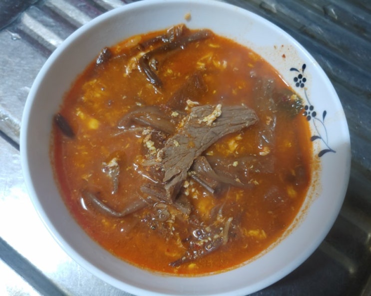 코바코마켓 코바코고기폭탄육개장으로 저녁식사 해결 코바코마켓 코바코고기폭탄육개장으로 저녁식사 해결