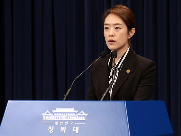  청와대가 애꿎은 관료들 다 죽인다