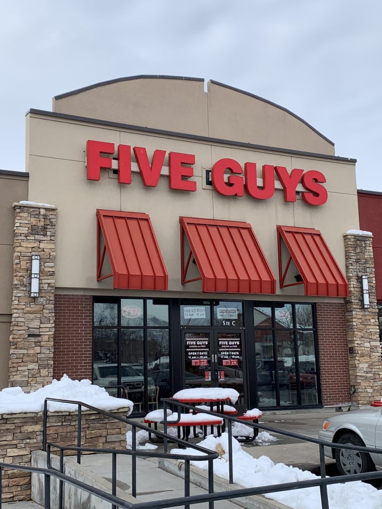  미국 3대버거(인앤아웃,쉑쉑버거,파이브가이즈) 중 1등인 파이브가이즈(five guys)