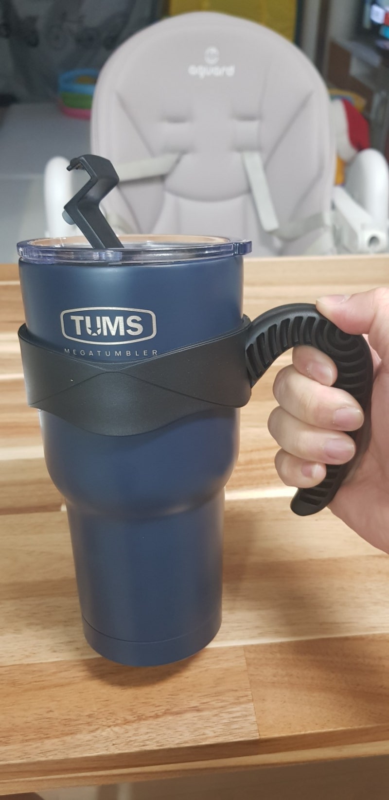 텀스(TUMS) 메가텀블러 - 900ML 내 돈주고 정말 필요해서 구매함.