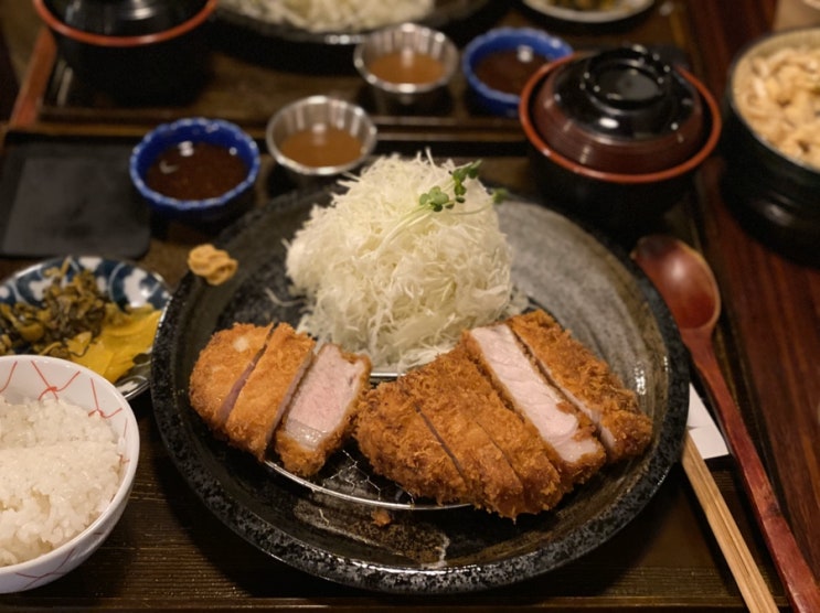  합정 , 크레이지카츠