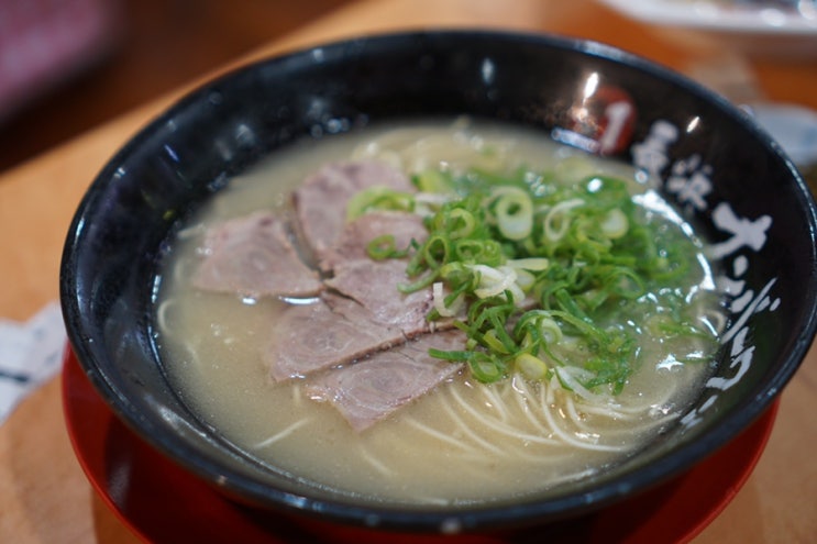  후쿠오카여행기 후쿠오카에서 맛 볼 수 있는 나가하마풍 라멘,제선택은"나가하마넘버원"(長浜ナ-ンバ-ワン)