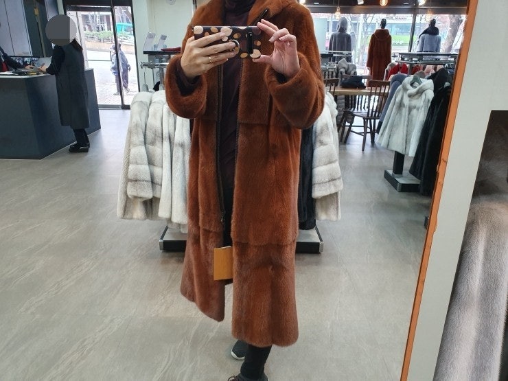 후드 밍크코트 80% 또20% 할인받으니 완전 살만하당