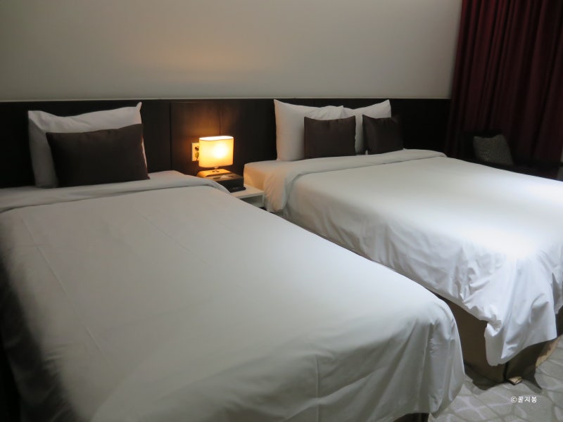 용인 에버랜드 근처 호텔 숙박후기 ; 라마다용인호텔 디럭스패밀리트윈룸 3인실 : 네이버 블로그