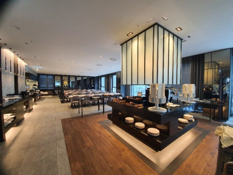  강남모임장소 추천 선릉역 롯데호텔L7 강남 10층 플로팅 테라스가 있는 호텔뷔페 가성비 좋은곳
