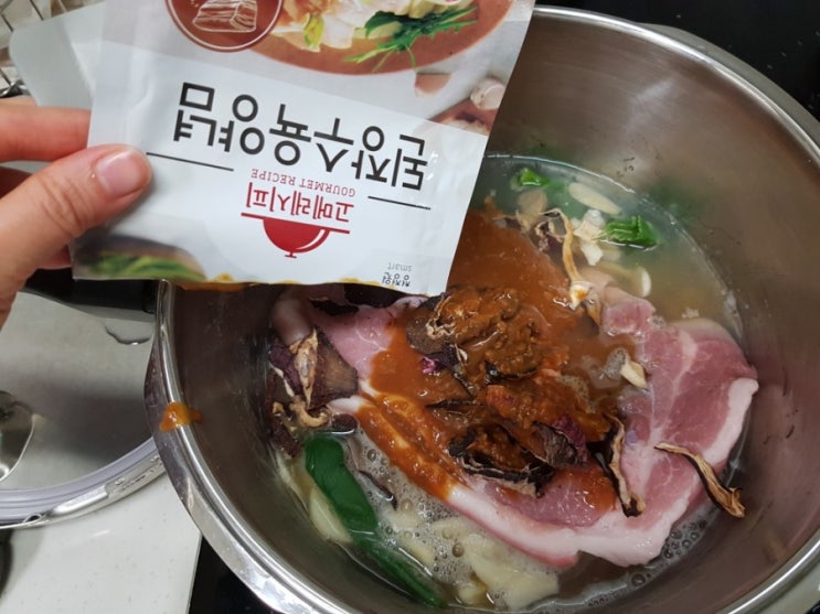  청정원 고메레시피 된장수육양념으로 수육뚝딱