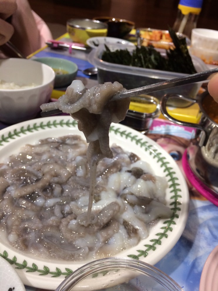 철이수산에서 주문한 신안 뻘낙지 6마리를 삼키다