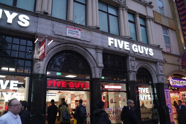  런던 맛집 :: FIVE GUYS