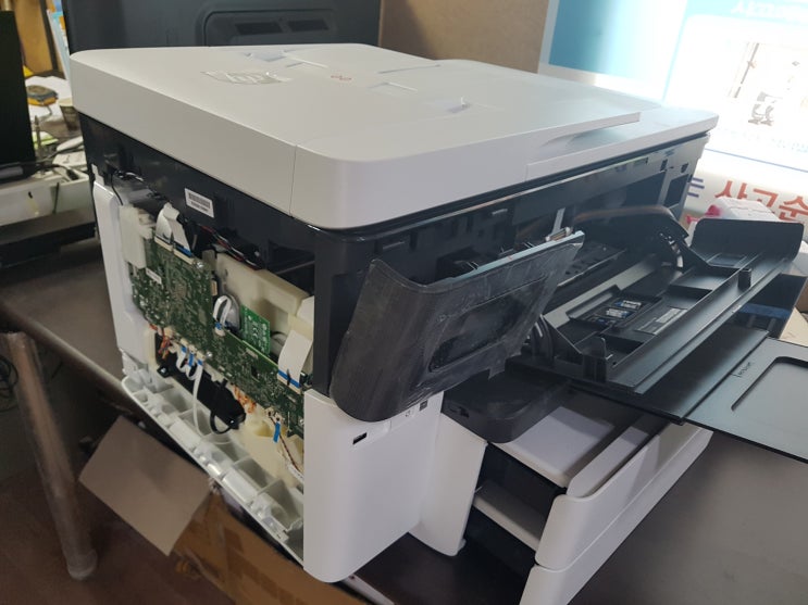  HP7740복합기 ADF 스캔상판 교체합니다 - 울산 사무실용복합기 수리-A3, B4 전용 무한프린트기