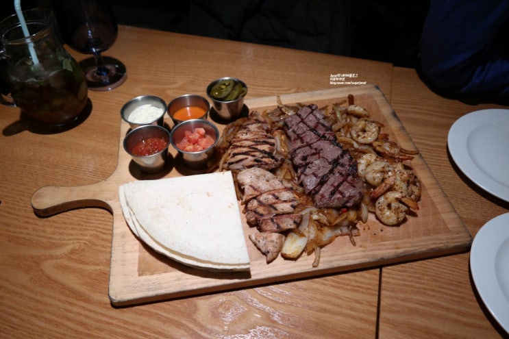 이딸라시안 강남역 칵테일 채끝살 색다르게 즐기기 이딸라시안 강남역 칵테일 채끝살 색다르게 즐기기