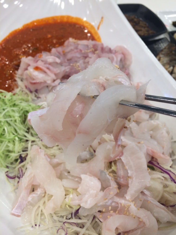 신방동의 핫플레이스 포항식 막회 전문점 통발집 / 천안식후감