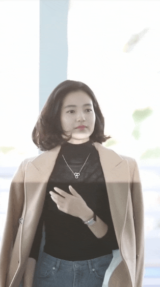  점점 이뻐지는 김태리