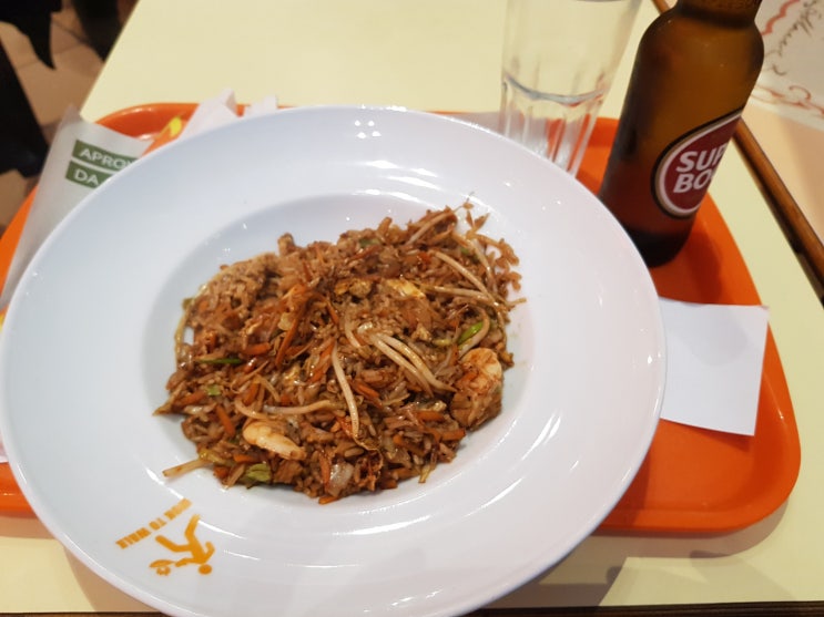  포르투 맛집) 포르투에서 양식이 물릴 때 2탄) 태국음식 - WOK TO WALK