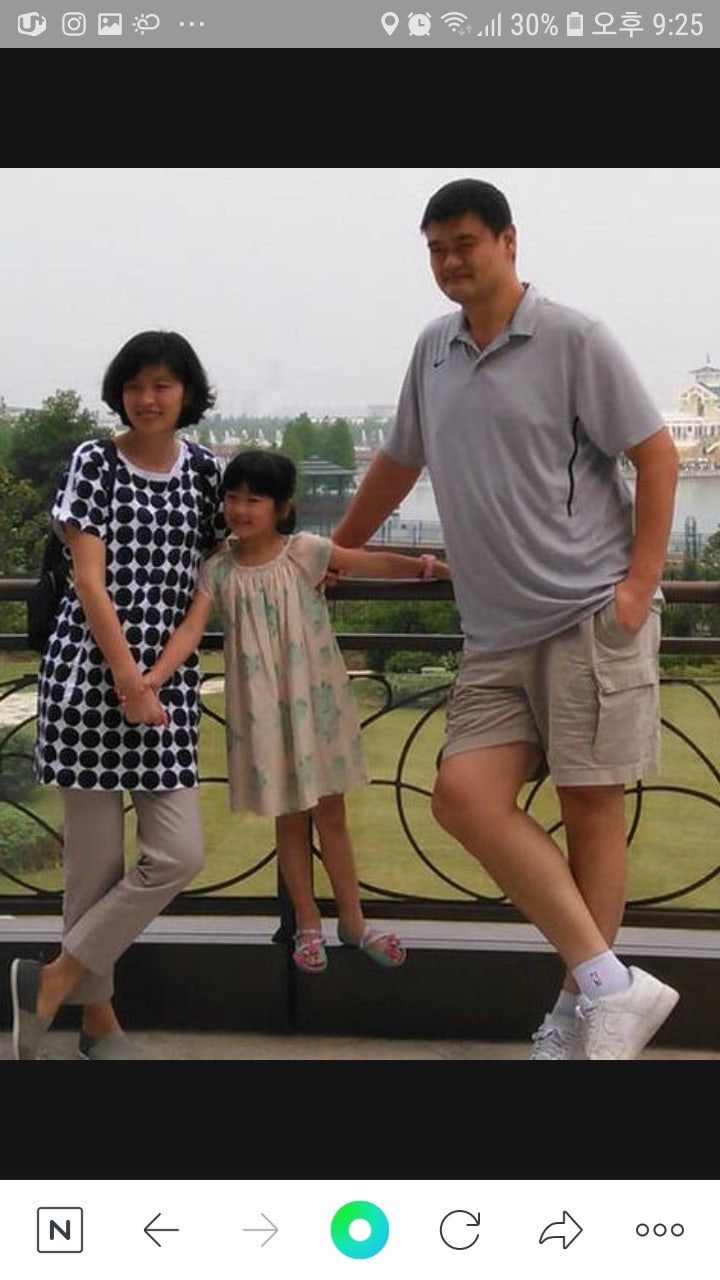 아홉살에 이미 키'170Cm"돌파했다는  야오밍딸 근황