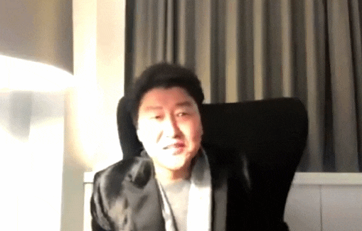 디렉터스컷 어워즈 수상소감 하다 사라진 송강호 디렉터스컷 어워즈 수상소감 하다 사라진 송강호