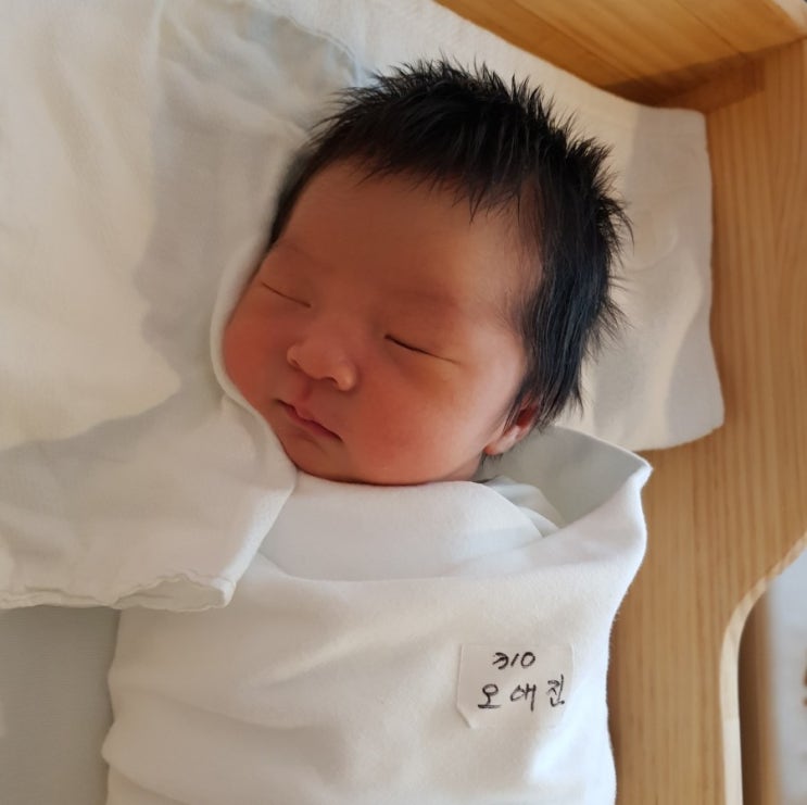  신생아 질병 (황달, 딤플, 심장잡음, 이소성 몽고반점, 태열, 신생아 감기, 침독)