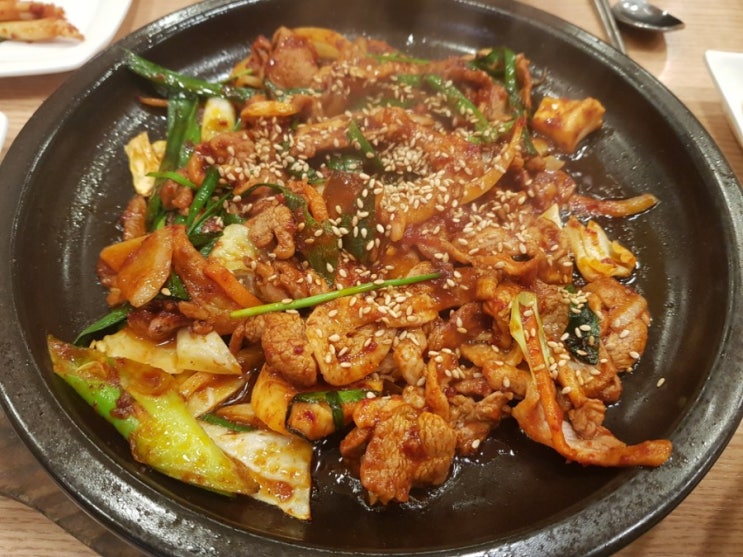  광안리 맛집 부산쌈밥하면 여기 대궐쌈밥