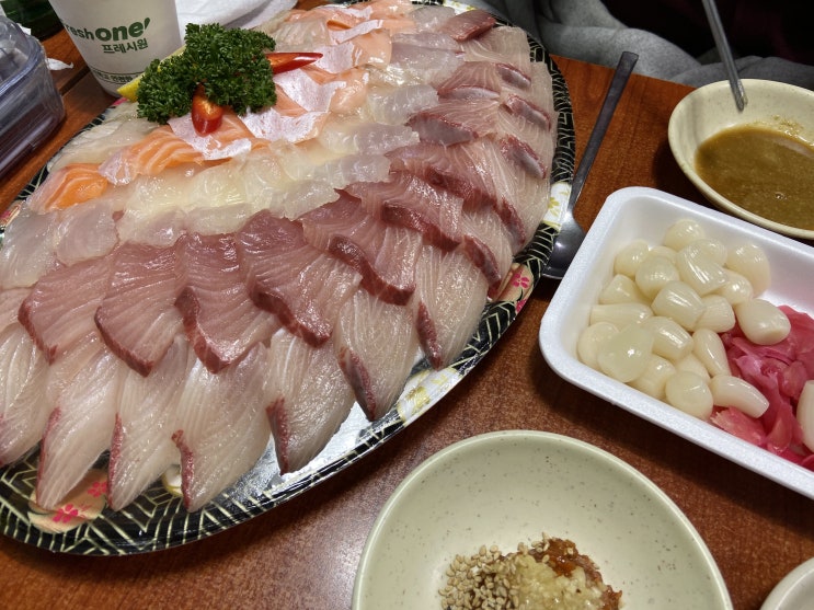 대방어 가성비로 먹는 법 - 가격 및 기준, 제철은? (With.인천종합어시장 태성수산에서)